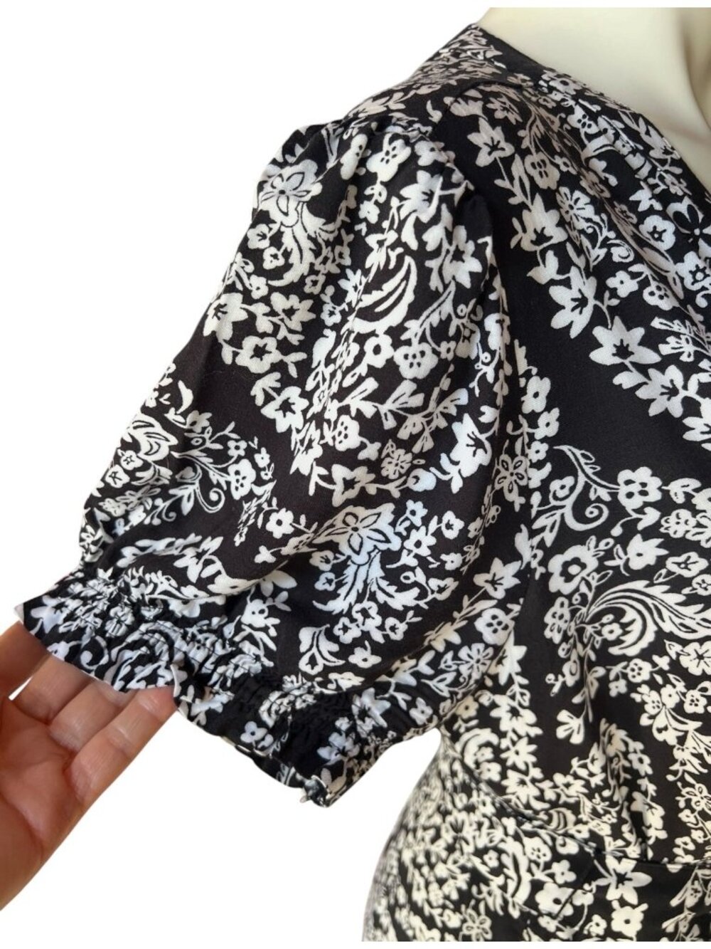 Croft & Barrow Dress Size PXL Black & White Button Down Tie Belt Floral Career - Picture 6 of 13